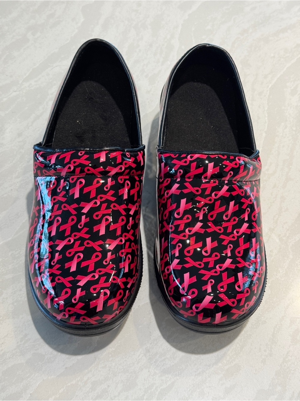 Women’s Pink Ribbon Nursing Clogs Shoes Size 9 Black Patent